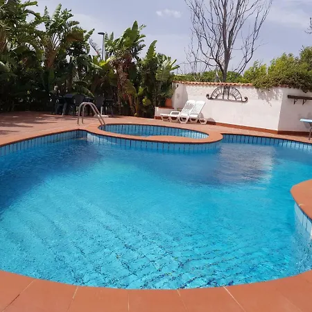 וילה Porto Rais קאריני